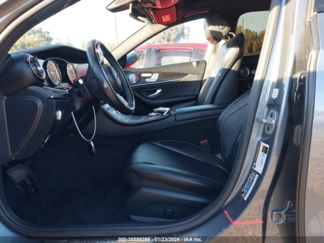 2019 MERCEDES-BENZ E 300 WDDZF4JB6KA517447 Photo 5