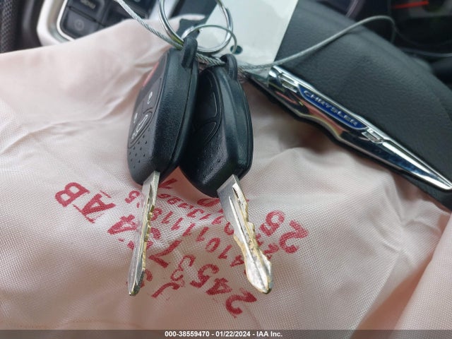 2012 CHRYSLER 200 TOURING VIN: 1C3CCBBBXCN172756