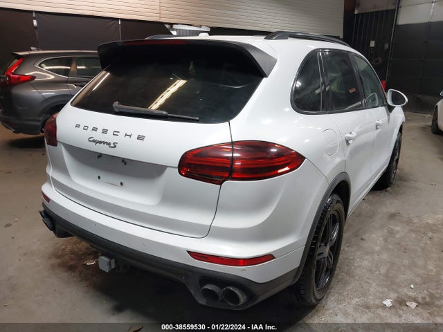 2016 PORSCHE CAYENNE WP1AB2A20GLA93863 Photo 3