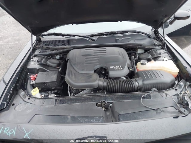 Dodge Challenger Sxt Plus 2018 2C3CDZAG2JH171691 Image 10