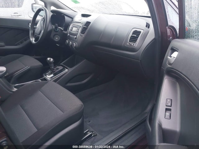 KIA FORTE LX 2018 3KPFK4A70JE259264 Image 5