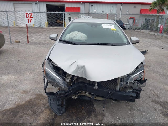 2018 TOYOTA COROLLA LE VIN: 5YFBURHE2JP835011