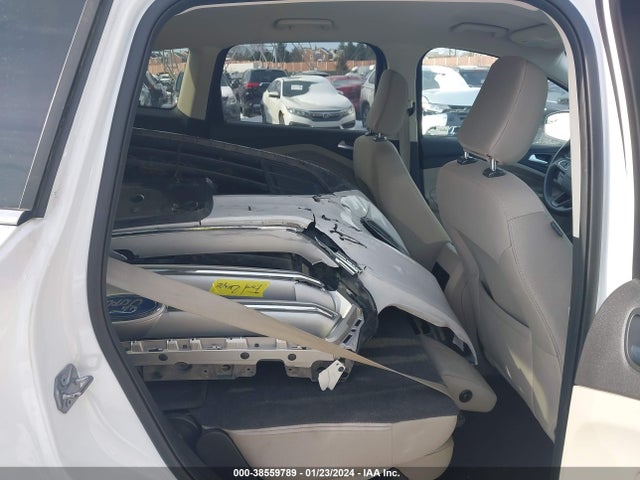 2018 FORD ESCAPE SE VIN: 1FMCU9GD7JUA64153