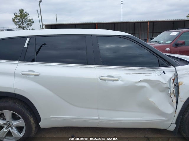 Toyota Highlander Le 2023 5TDKDRAH4PS030468 Image 13