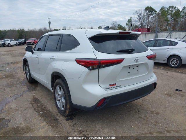 Toyota Highlander Le 2023 5TDKDRAH4PS030468 Image 3