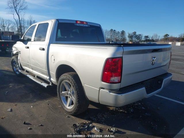 RAM 1500 Express  4x2 5'7 Box 2018 3C6RR6KG3JG194862 Image 3