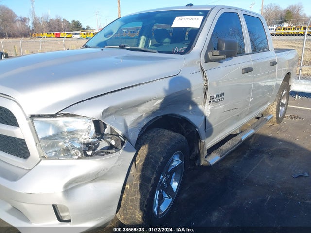 RAM 1500 Express  4x2 5'7 Box 2018 3C6RR6KG3JG194862 Image 6