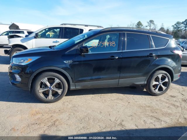 1FMCU9HD2JUC55641 Ford ESCAPE SEL
