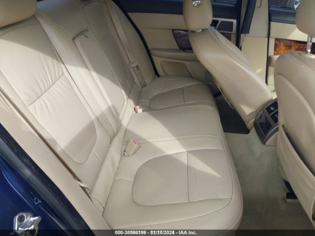 2011 JAGUAR XF SAJWA0GB6BLR95241 Photo 7