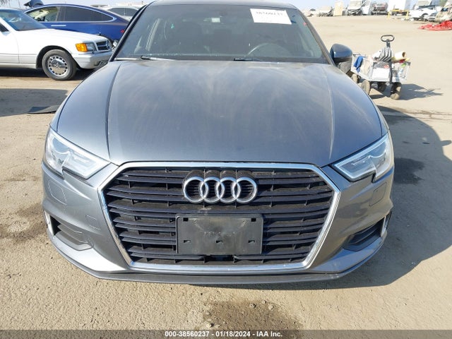 Audi A3 2.0t Premium/2.0t Tech Premium 2018 WAUAUGFF9J1049722 Image 12