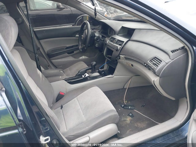 2008 HONDA ACCORD 2.4 LX VIN: JHMCP26388C008071