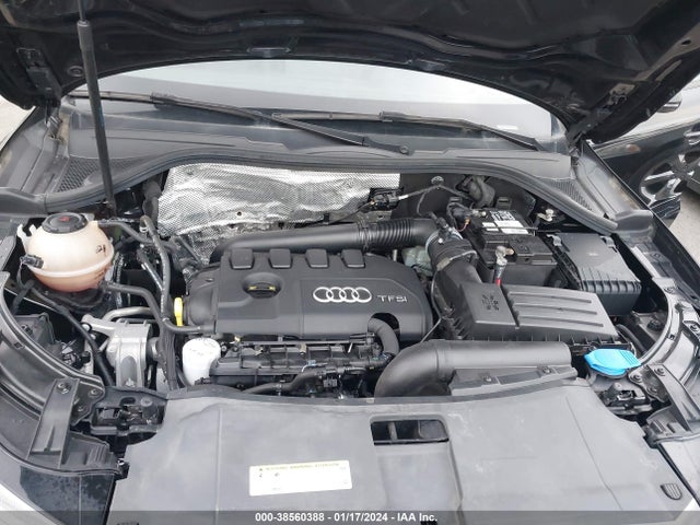 WA1BCCFS6JR014826 Audi Q3 2.0t Premium/2.0t Sport Premium