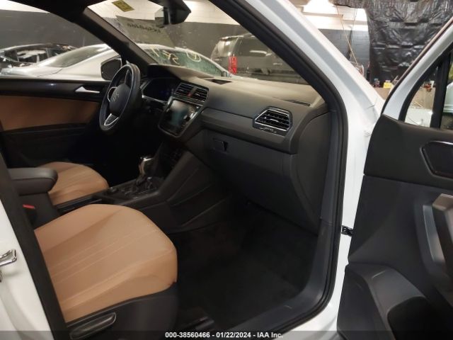 3VV2B7AX2NM089857 Volkswagen Tiguan 2.0t Se
