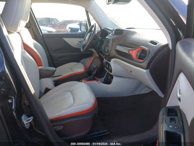 ZACCJADT9GPC83958 Jeep Renegade Limited