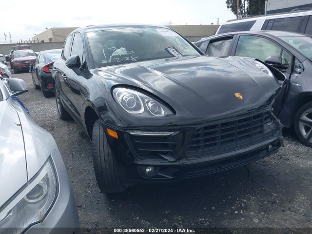 2018 PORSCHE MACAN WP1AA2A50JLB13937 Photo 0