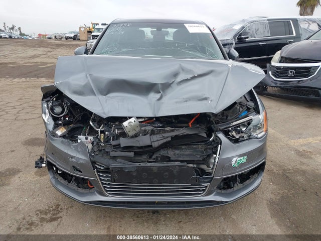 WAUUPBFF3GA063860 Audi A3 E-tron 1.4t Premium