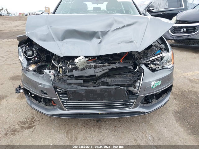 WAUUPBFF3GA063860 Audi A3 E-tron 1.4t Premium