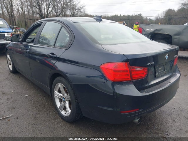 BMW 320i Xdrive 2014 WBA3C3C56EP660973 Image 3