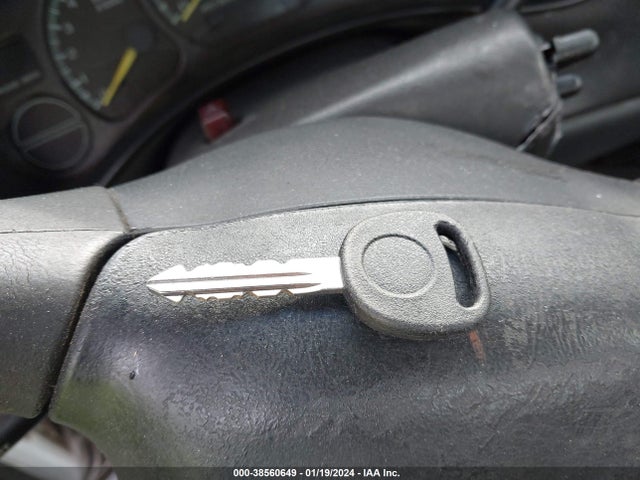 2000 CHEVROLET SILVERADO 2500 VIN: 1GCGC24UXYE365511