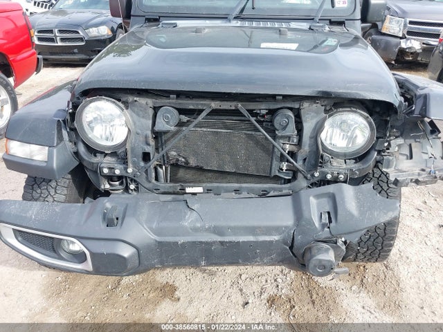 1C4HJXEN4KW623974 Jeep Wrangler Unlimited Sahara 4x4
