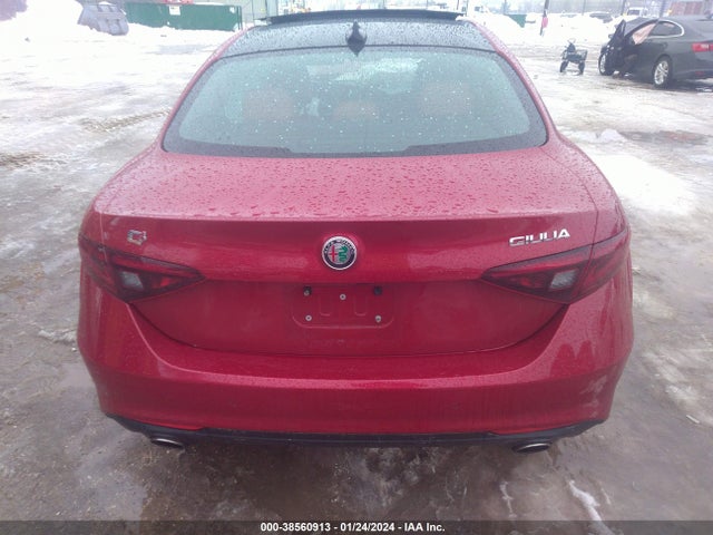 ZARFAEENXJ7589484 Alfa Romeo Giulia Ti Lusso Awd