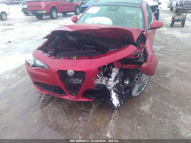 ZARFAEENXJ7589484 Alfa Romeo Giulia Ti Lusso Awd