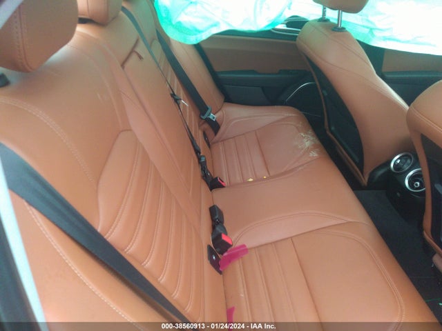 ZARFAEENXJ7589484 Alfa Romeo Giulia Ti Lusso Awd