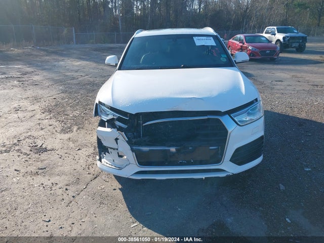 WA1BCCFS6JR012249 Audi Q3 2.0t Premium/2.0t Sport Premium