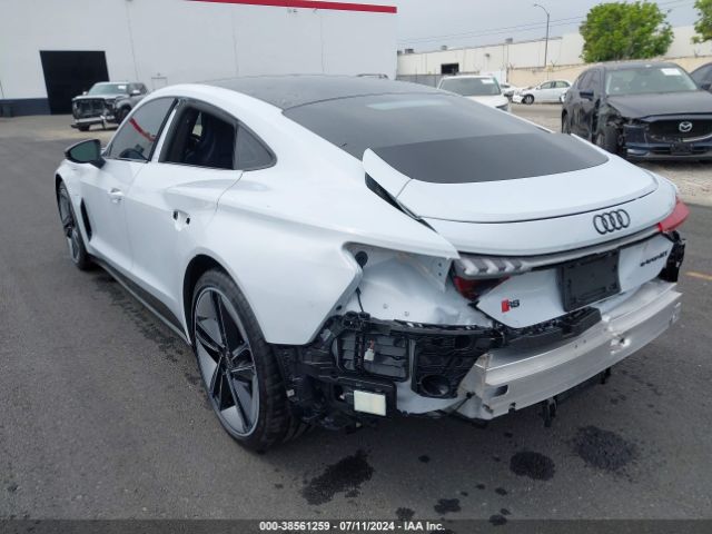 2022 AUDI RS E-TRON GT WAUAHBFW1N7902544 Photo 2