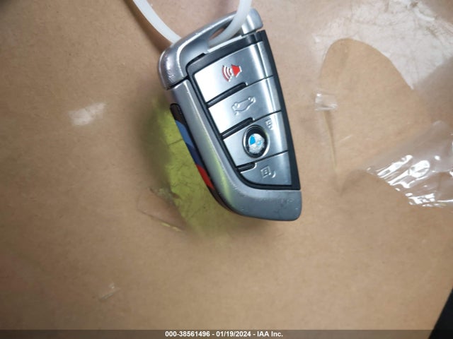 BMW 540I 2019 WBAJE5C57KWW04619 Image 11