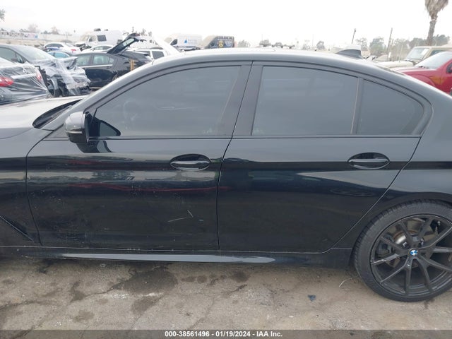 BMW 540I 2019 WBAJE5C57KWW04619 Image 15
