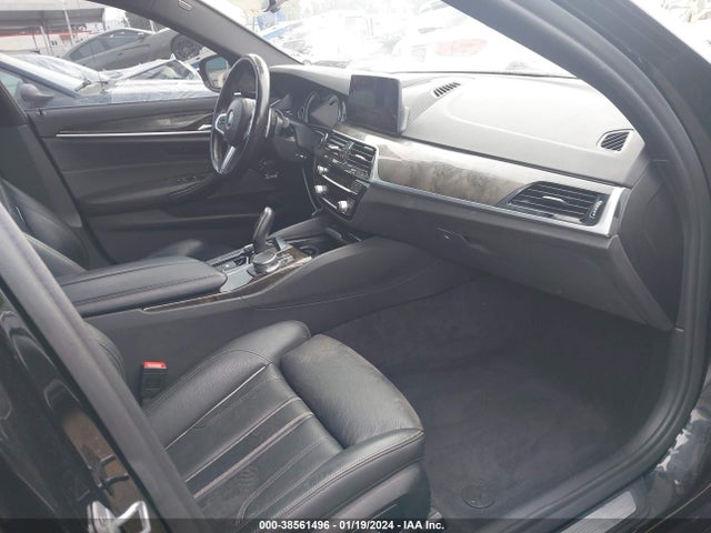 BMW 540I 2019 WBAJE5C57KWW04619 Image 5