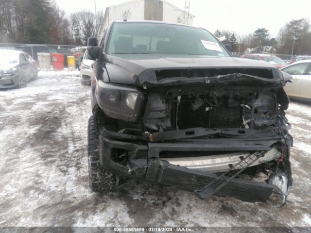 5TFUM5F18FX061745 Toyota Tundra Sr5 4.6l V8