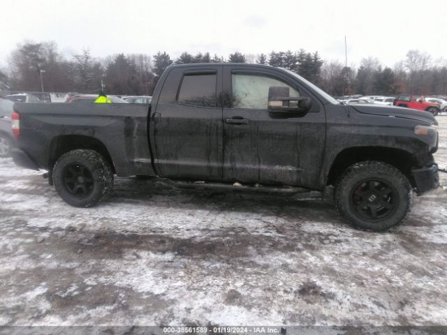 5TFUM5F18FX061745 Toyota Tundra Sr5 4.6l V8