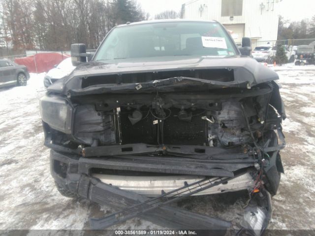 5TFUM5F18FX061745 Toyota Tundra Sr5 4.6l V8