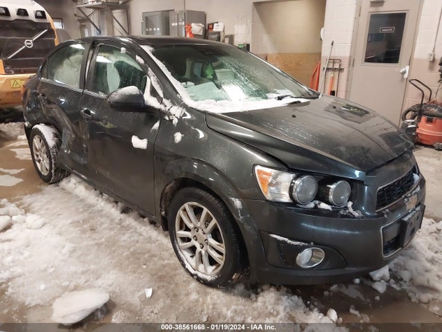 Chevrolet Sonic Lt Auto 2016 1G1JC5SHXG4180966 головне зображення