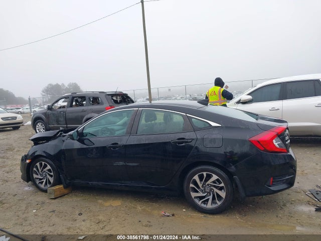 Honda CIVIC EX 2018 2HGFC2F84JH596545 Image 14
