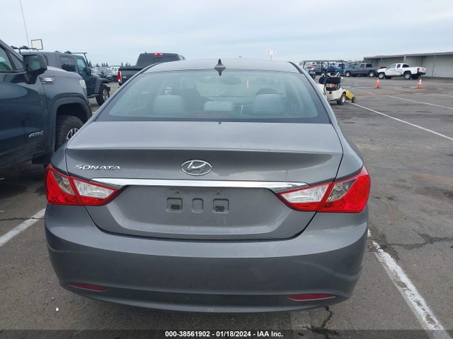 2013 HYUNDAI SONATA GLS VIN: 5NPEB4AC2DH531063