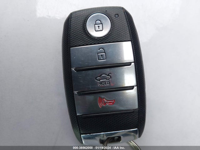 KIA OPTIMA EX 2019 5XXGU4L18KG329707 Image 11