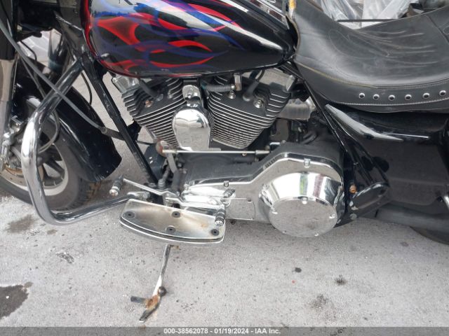 2005 HARLEY-DAVIDSON FLHPI 1HD1FHW1X5Y666663 Photo 8
