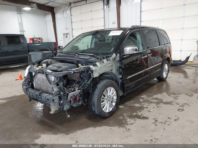 2C4RC1GG4FR610103 Chrysler Town & Country Limited Platinum