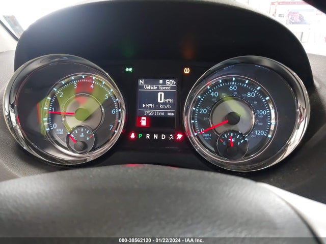 2C4RC1GG4FR610103 Chrysler Town & Country Limited Platinum