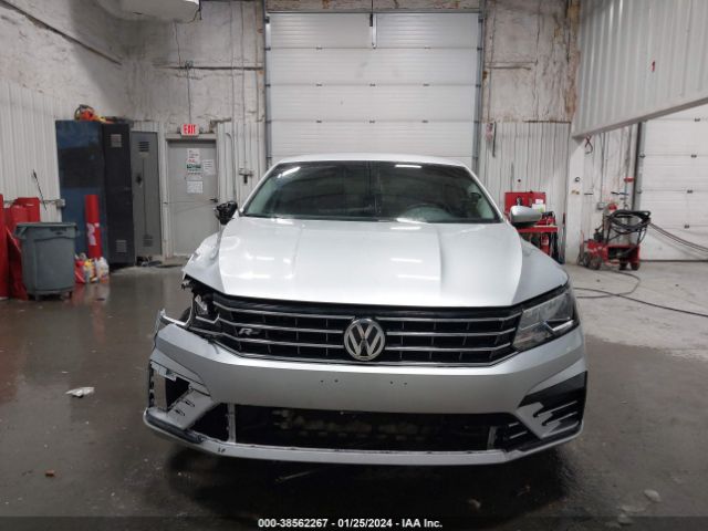 1VWAA7A33JC031842 Volkswagen Passat 2.0t R-line/2.0t S