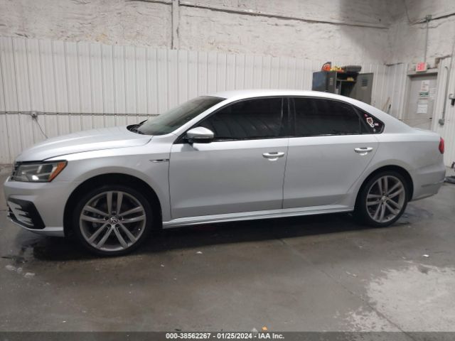 1VWAA7A33JC031842 Volkswagen Passat 2.0t R-line/2.0t S