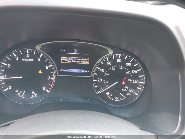 2017 NISSAN PATHFINDER SV VIN: 5N1DR2MN8HC648216