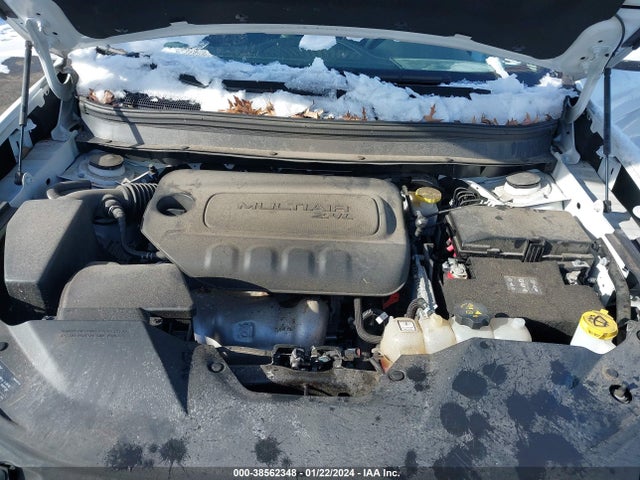 1C4PJMLBXKD268906 Jeep Cherokee Latitude Plus 4x4