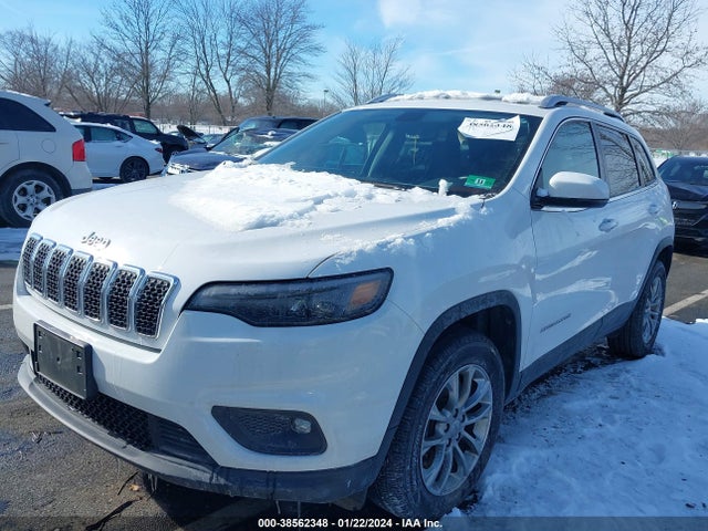 1C4PJMLBXKD268906 Jeep Cherokee Latitude Plus 4x4