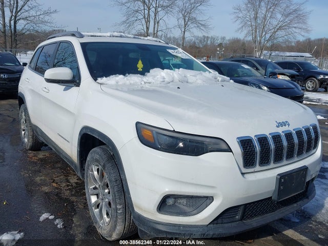 1C4PJMLBXKD268906 Jeep Cherokee Latitude Plus 4x4