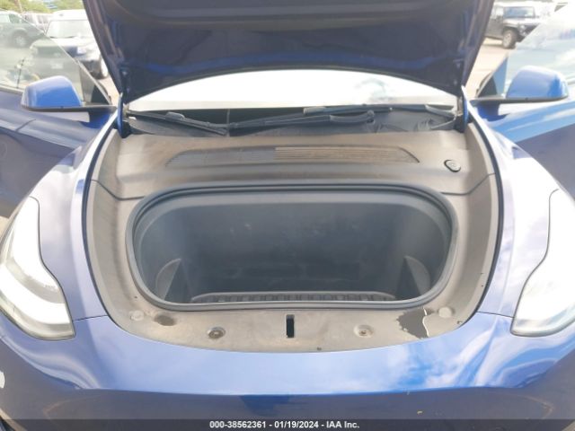 5YJYGDEDXMF124687 Tesla Model Y Standard Range Rear-wheel Drive