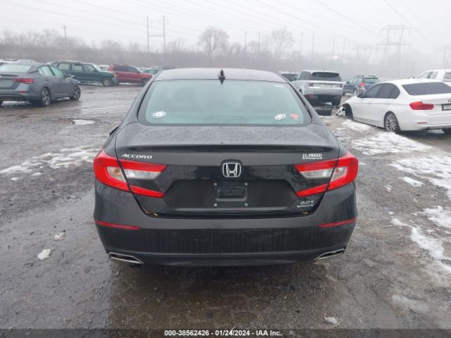 1HGCV2F92JA052629 Honda Accord Touring 2.0t